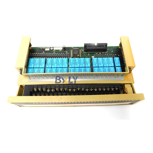 Hitachi YRY20BH 32 Points DC Ouput Module PLC