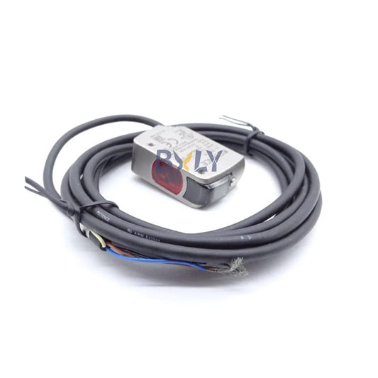 Keyence LR-ZB250N Distance Based Laser Sensor Rectangular w/ M8 Connector Type, 250 mm